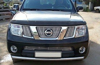 Накладка на решетку бампера d10 Nissan Navara (2005-2010)